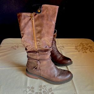 Women’s boots